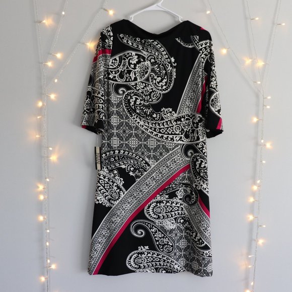 HAANI Wrinkle Free Dress | 093 - Picture 4 of 4